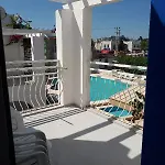 Paradise Aparthotel