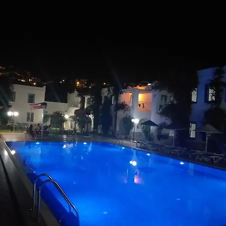 天堂公寓酒店 3* 比特兹