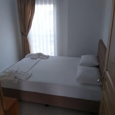 Apart-hotel Paradise 3*